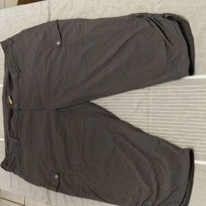 2xEddie Bauer outdoor capris size 2 x 22W